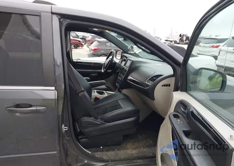 2017 Dodge Grand Caravan Sxt z USA, uszkodzony, nr VIN 2C4RDGCG7HR801829